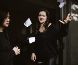 Vivo me comparando com outras pessoas e me sinto arrasada: como sair desse ciclo?