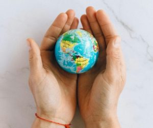 Cuidando do Seu Bem-Estar Longe de Casa: A Importância da Terapia para Brasileiros no Exterior